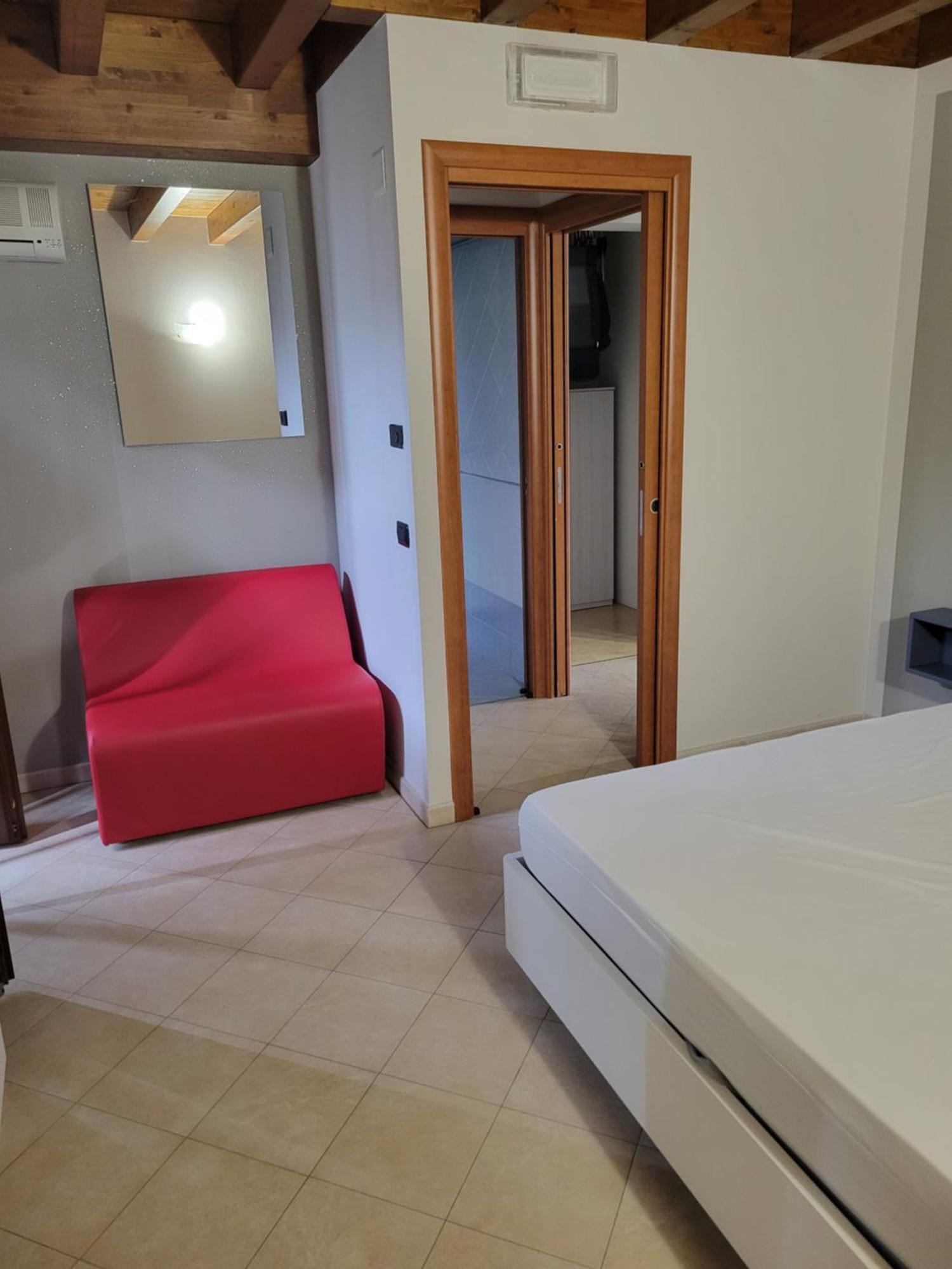Casa Lorena 데센자노델가르다 외부 사진