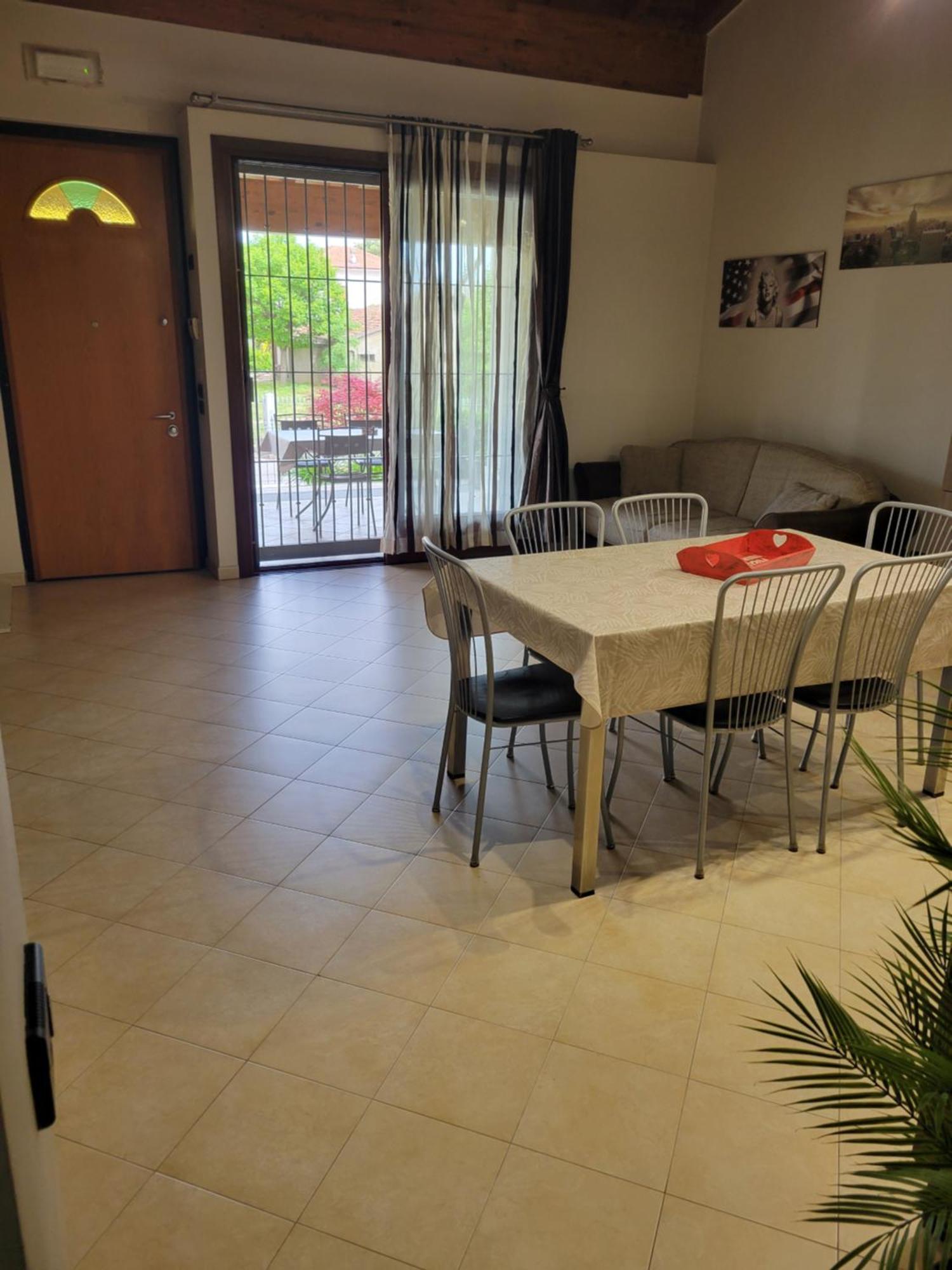 Casa Lorena 데센자노델가르다 외부 사진